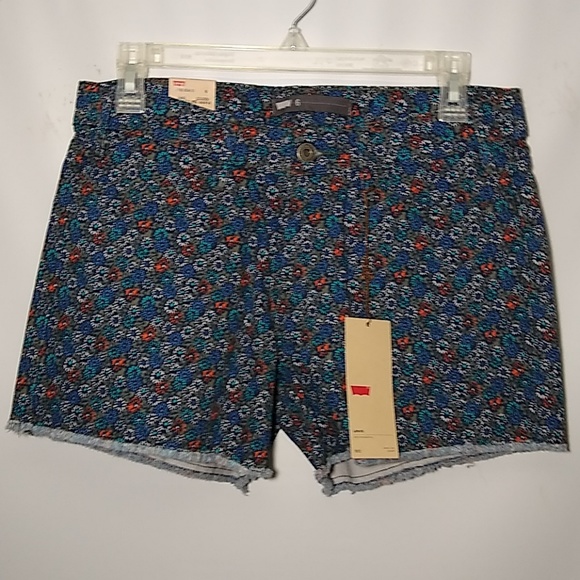 Levis Floral Festival Cutt off Shorts Multi Color - Picture 2 of 7